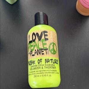 TIGI Love Peace & The Planet Volumizer